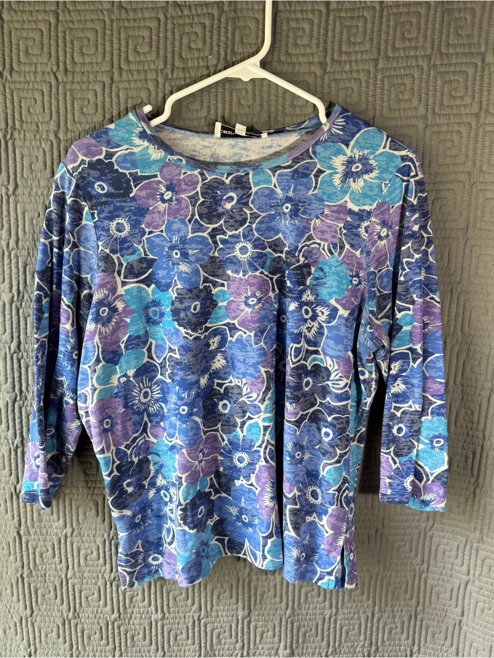 Cathy Daniels Floral Top Womens Medium Blue Purple Watercolor Knit 3/4 Sleeve